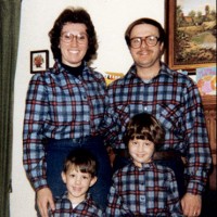 Populist Plaid Print 101: The History of Modern Flannel Shirts
