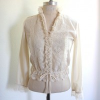 Online Vintage: Where to Buy Winter White