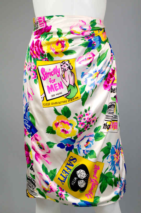 1980s clothing trend hawaiian print skirt