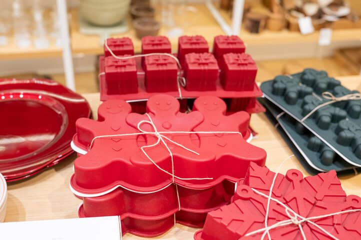 How to Use Custom Molds to Create Embedded Designs and Layered Textures Correctly 6 How to Use Custom Molds to Create Embedded Designs and Layered Textures Correctly 5