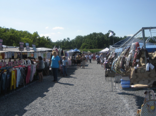 6 Summer Flea Markets Worth Visiting!