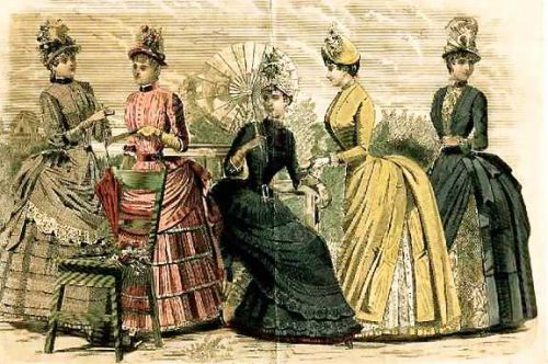 women wearing victorian dress in the late 1800s