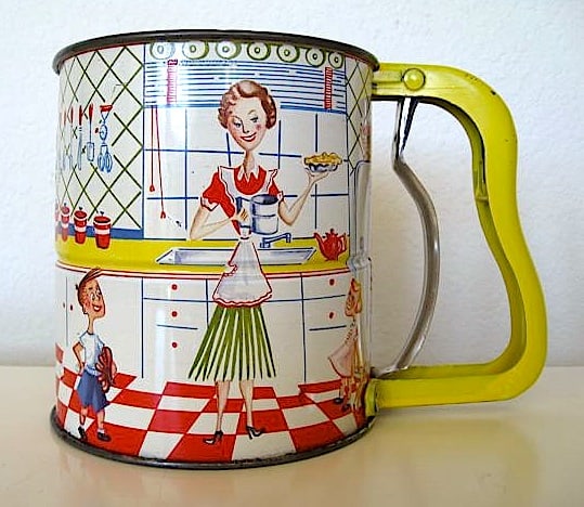 Vintage Kitchenware That Is Fun To Have