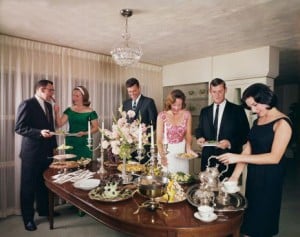 How to Throw a Successful 1950's Cocktail Party