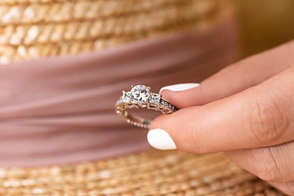 6 Vintage Engagement Rings That I Love & Are Perfect For A Modern Bride 47