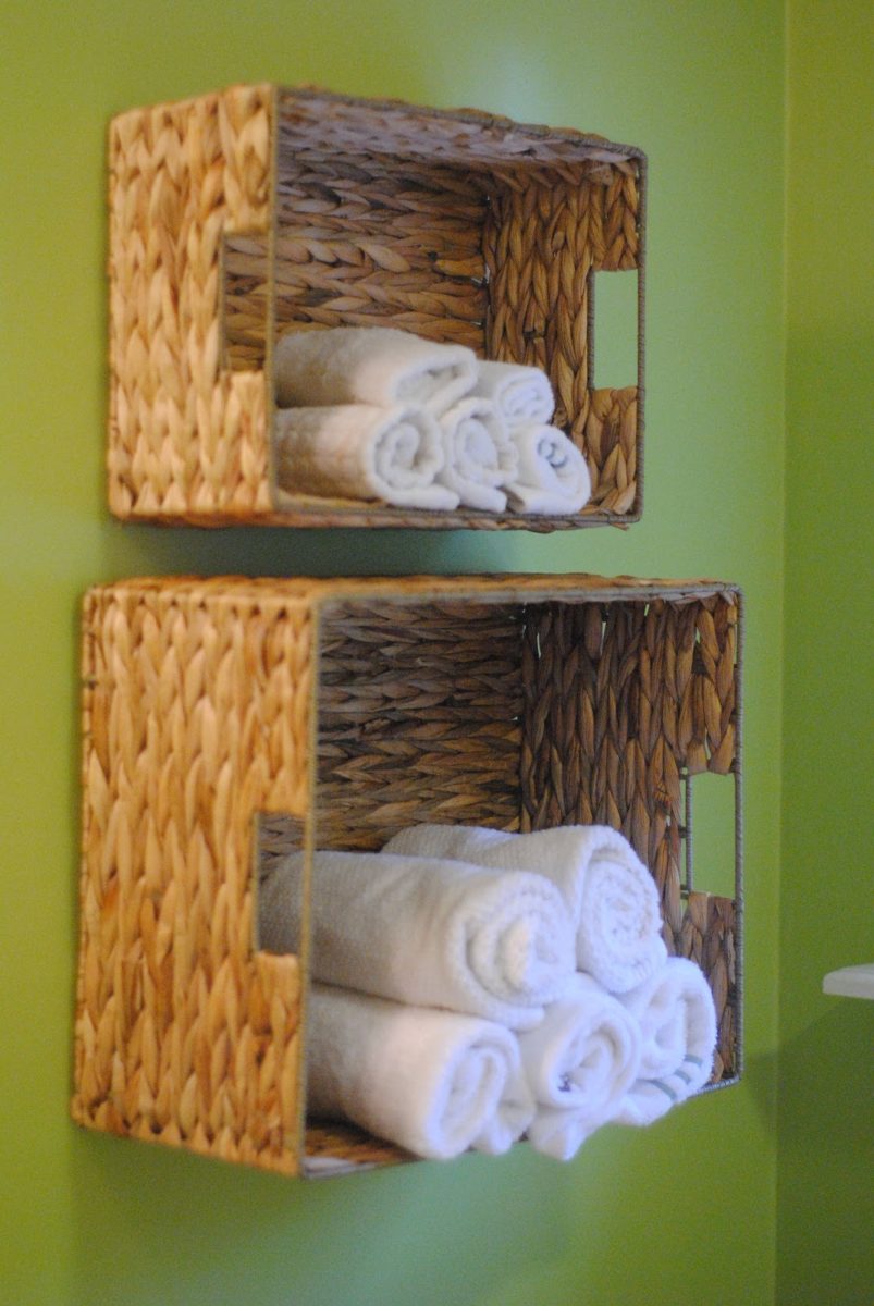 Basket Towel Holders: How to Make One Yourself 3