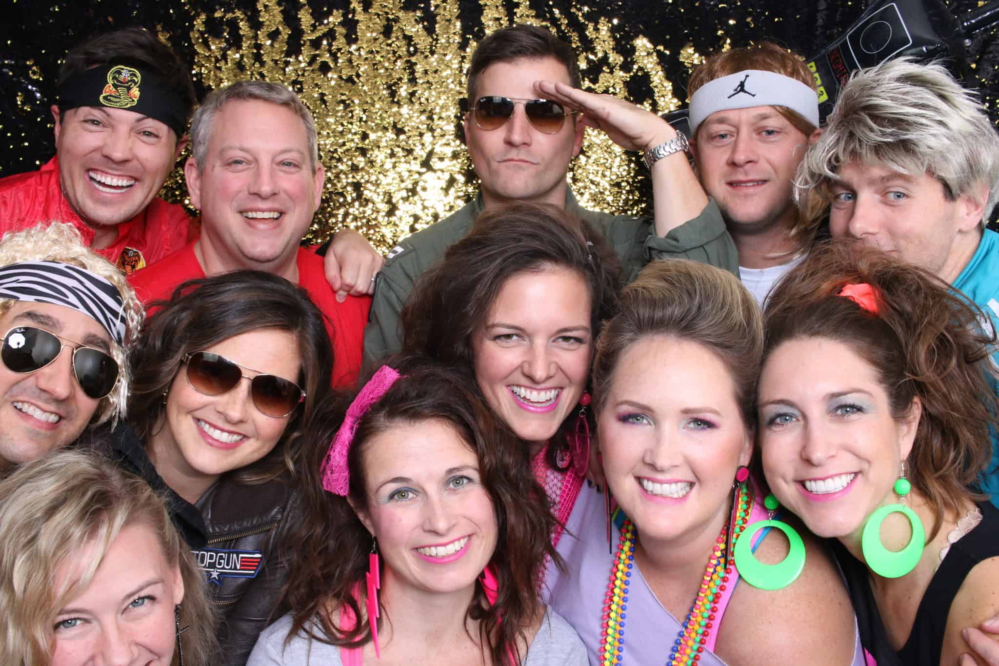 6arelyhuman исполнитель. 6arelyhuman википедия. Party like a 80s 6arelyhuman. Инди вечеринка. 6arelyhuman 2024.