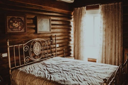 How To Design The Vintage Bedroom Of Your Dreams 9