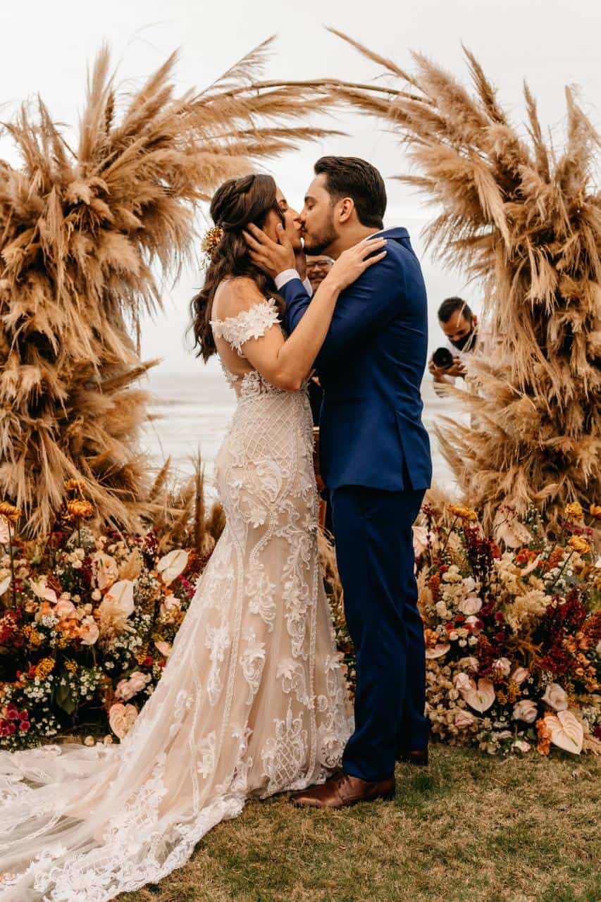 Using Instagram to Find Inspiration for Your Wedding