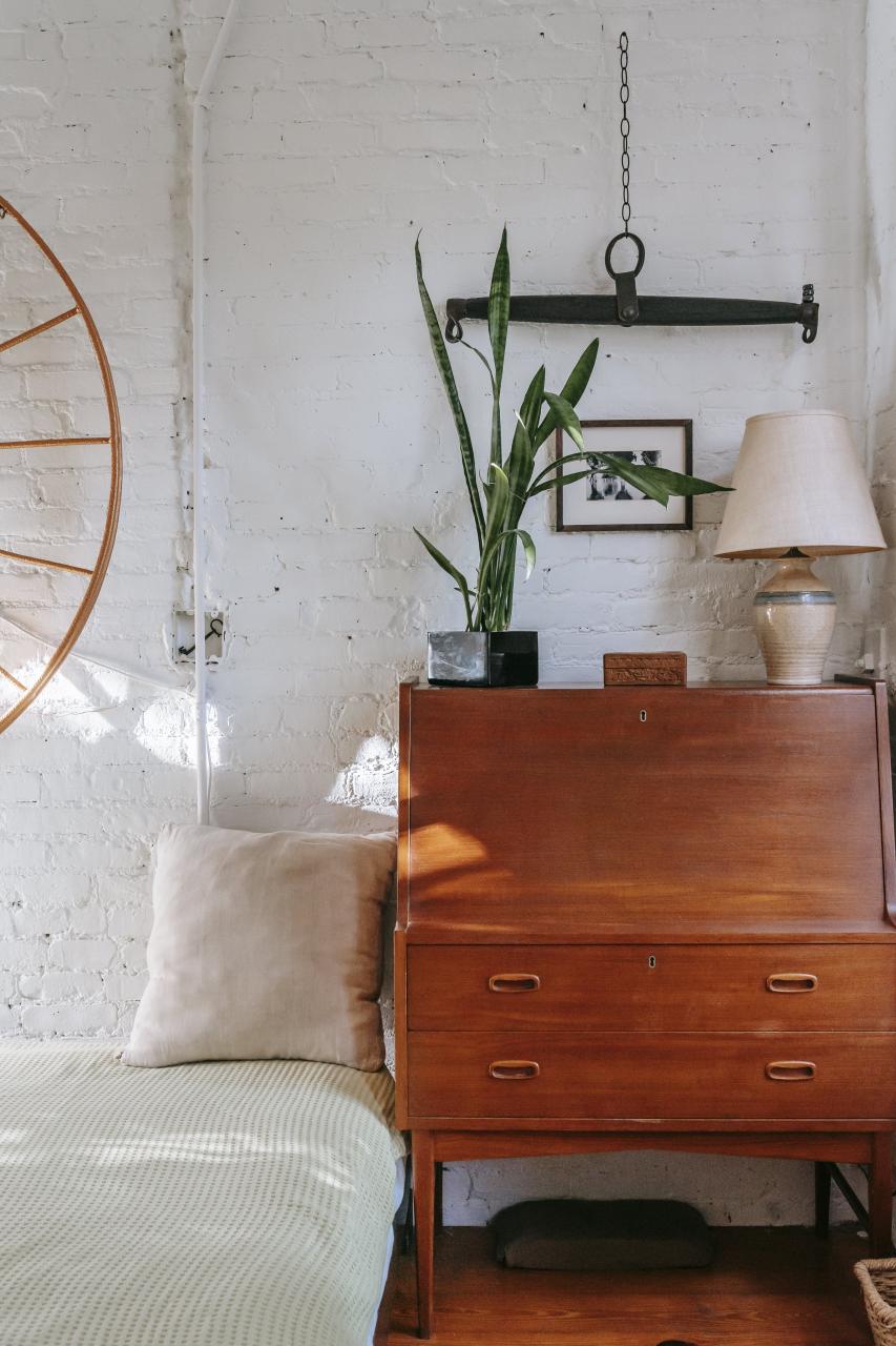 Tips and Ideas for Decorating a Bedroom in Vintage Style