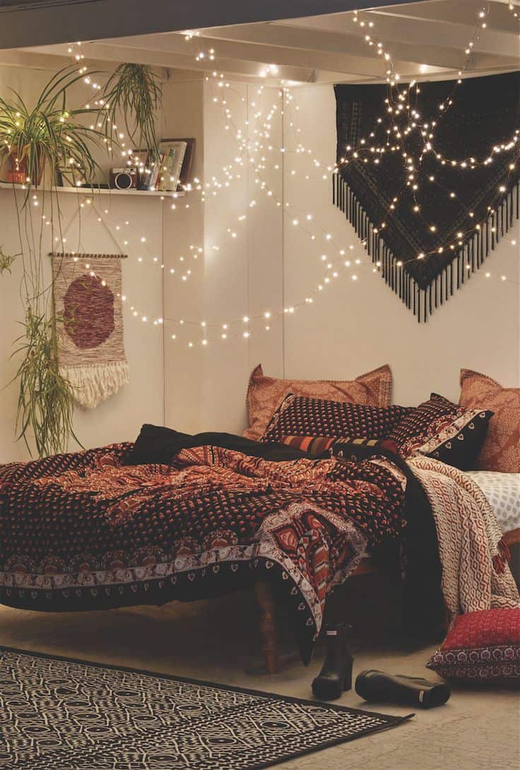 Give Your Bedroom A Boho Thrift Store Make-Over 25