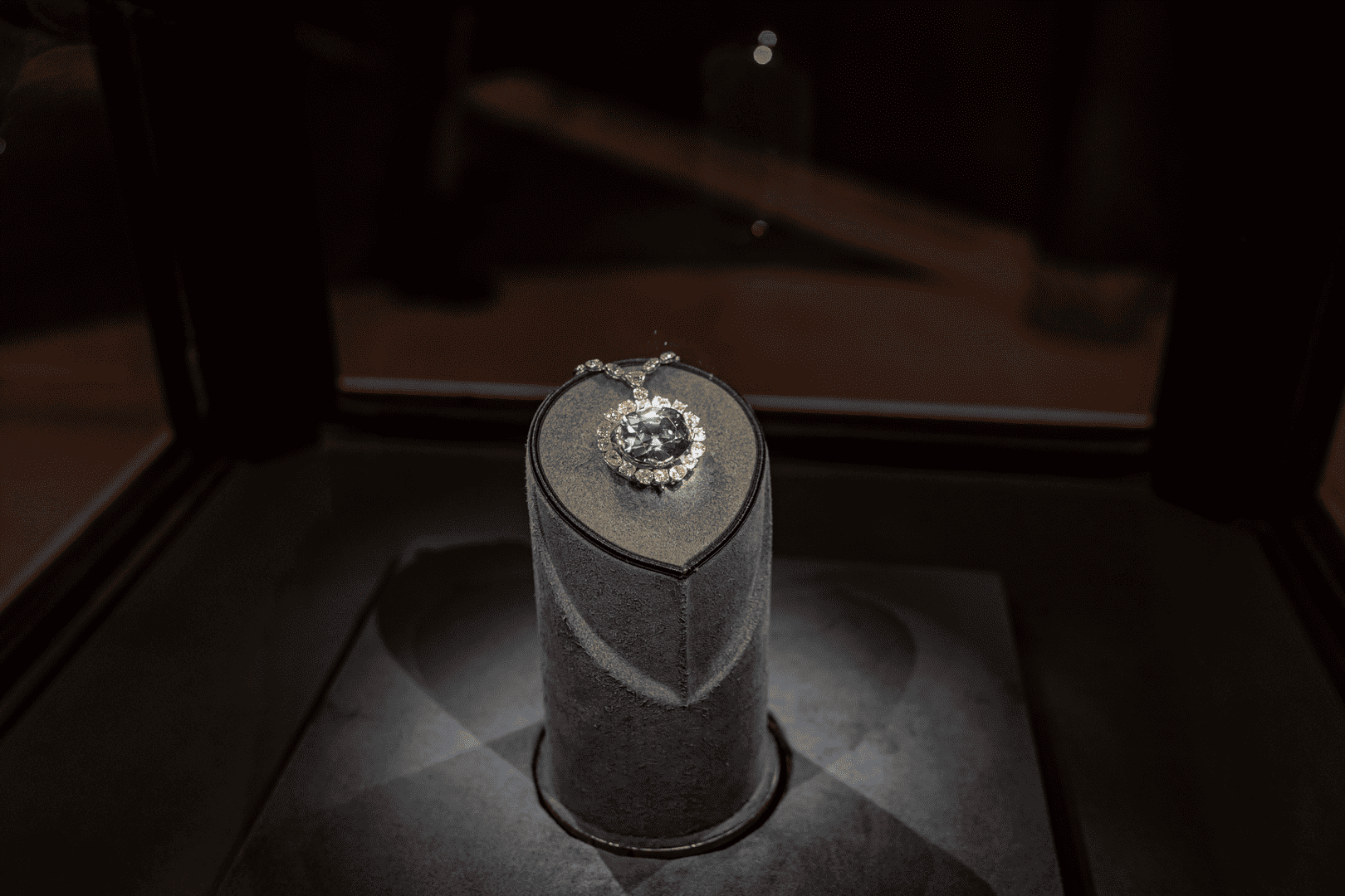 Hope Diamond on display at Smithsonian Museum