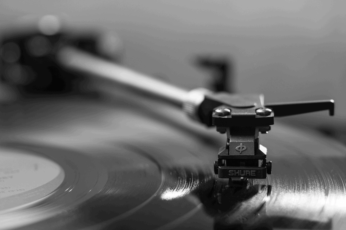 Benefits of Adopting a Vintage Style to Your Home 7