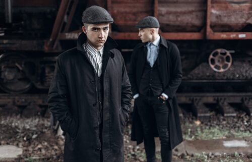 What Makes a 1920s Men Suit Peaky Blinders? 1