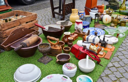 No Tables Needed! Transform Your Garage Sale Setup 13