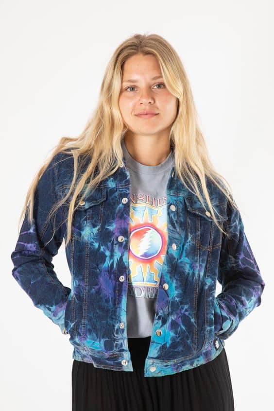 A model with a tie die jacket.