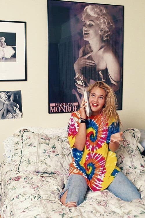 Drew Barrymore posing for a photo.