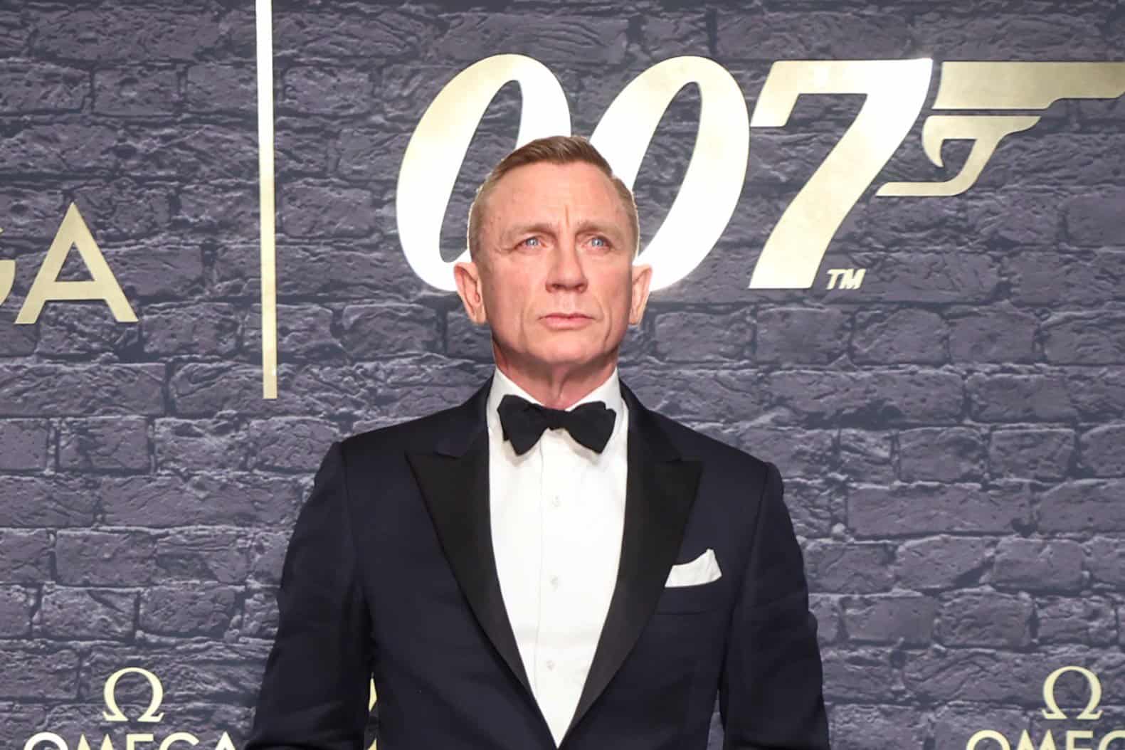 The Most Fabulous Outfits From James Bond Spy Films 10