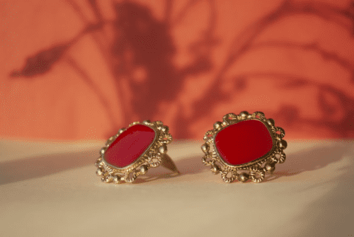 Vintage Jewelry: Tips for Appraisal and Proper Care 36