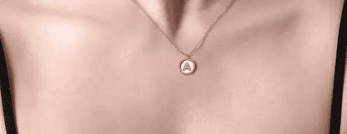 How to Choose the Perfect Initial Necklace: A Guide to Personalization 1