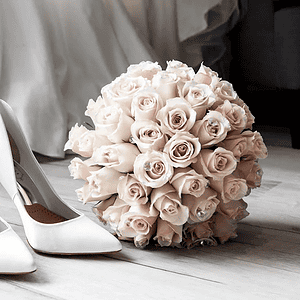 Discover the Glamour of Vintage 12