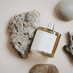 Discover the Glamour of Vintage 9 Discover the Glamour of Vintage 8