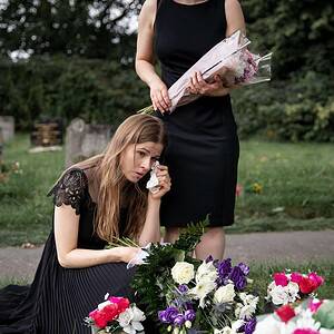 Discover the Glamour of Vintage 10